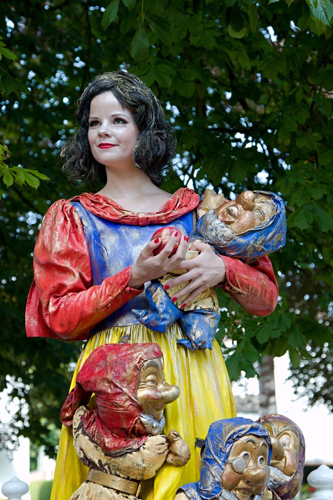 valkenburg living statue levend standbeeld evenement event festival festiviteit kunst art straatkunst streetart artiest beeld beeldhouwwerk